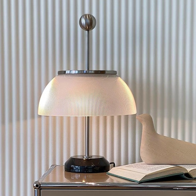 Hada Bauhaus Glass Table Lamp