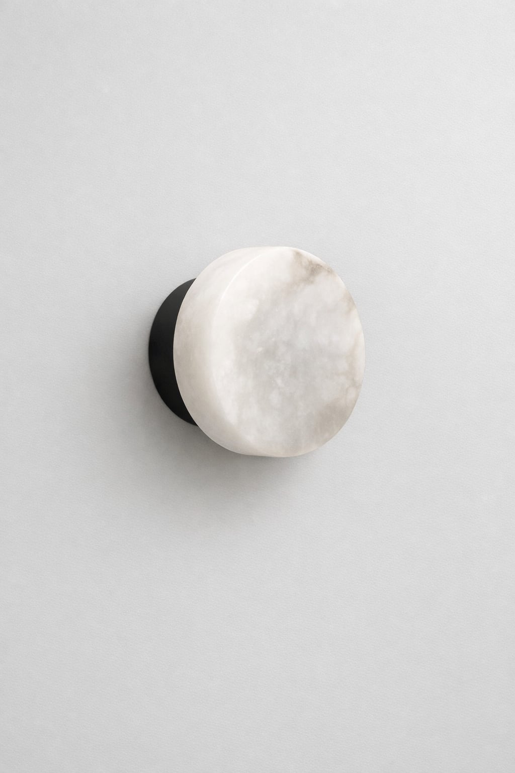MD14 Spanish Alabaster Wall Sconce